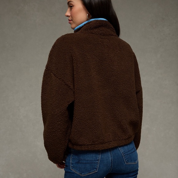 American Eagle Sherpa Pullover - Picture 2 of 8